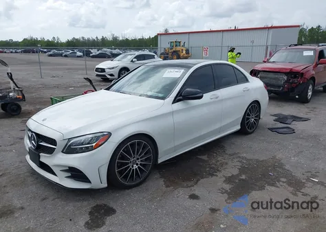 2019 Mercedes-Benz C 300 4Matic из США, поврежденный, VIN 55SWF8EB4KU318644